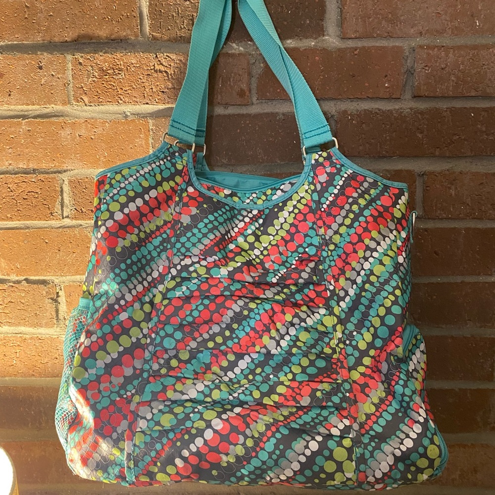 Thirty one brand gym bag.  EUC